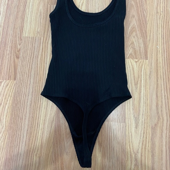 Aritzia wilfred bodysuit - Picture 2 of 3